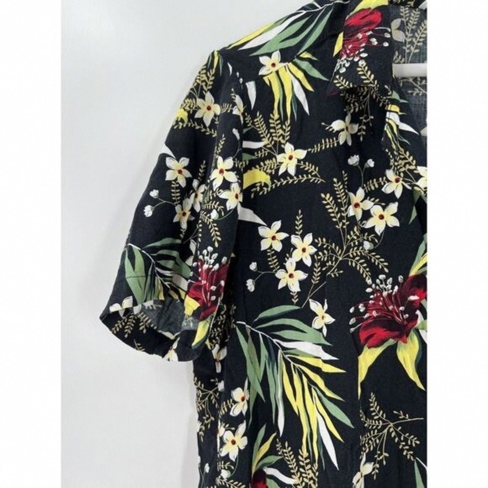 Tropical Floral Button-Up Shirt in Black, Red & Yellow